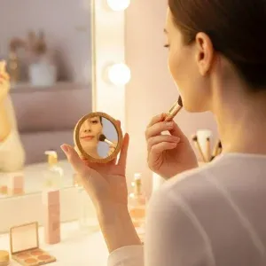 imgi_146_Bamboo-Pocket-Mirrors-in-Round-shaped-MIR-01-BM-Sample-300x300